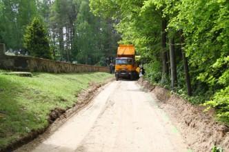 Zdjęcie do: Betonowa droga w Piasznie