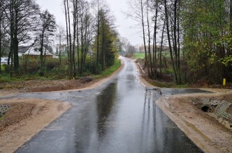 Zdjęcie do: Zakończono prace przy przebudowie drogi w Tągowiu