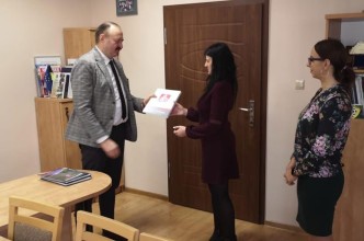 Zdjęcie do: Nowy dyrektor Biblioteki Publicznej Gminy Tuchomie