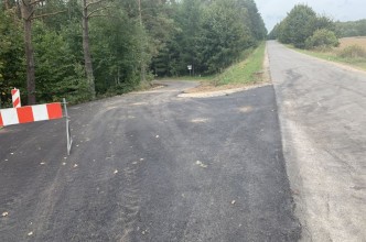 Zdjęcie do: Asfalt na Młyńskiej w Kramarzynach