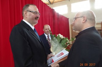 Zdjęcie do: Nowy proboszcz parafii w Kramarzynach.