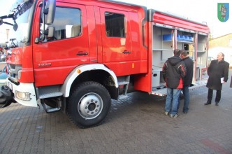 Zdjęcie do: Nowy wóz strażacki dla OSP Tuchomie