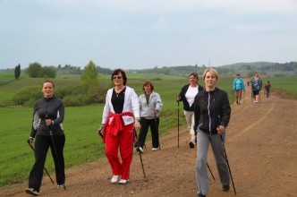 Zdjęcie do: Budowa ścieżki rowerowej przy jeziorze Kamieniczno w Ciemnie