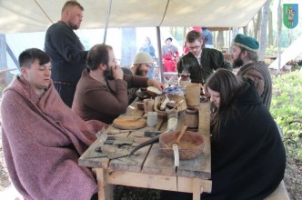 Zdjęcie nr 7 do galerii: Jezioro Naleton - Piknik archeologiczny 