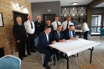 Zdjęcie do: Dofinansowanie do zakupu umundurowania i sprzętu pożarniczego