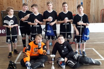 Zdjęcie do: Unihokeiści z Kramarzyn w Finale Mistrzostw Polski młodzików